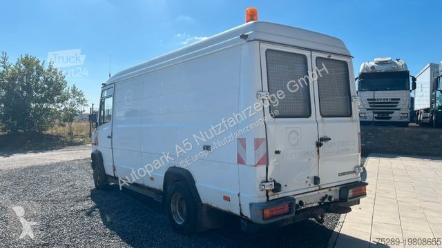Furgoneta Mercedes 616 D Werkstattwagen...