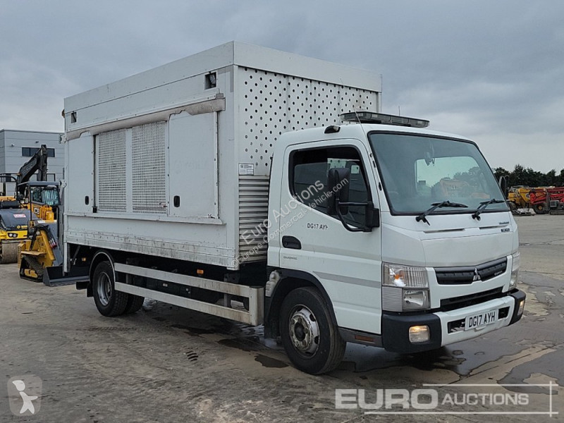 Véhicule utilitaire Mitsubishi