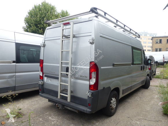 Véhicule utilitaire Peugeot