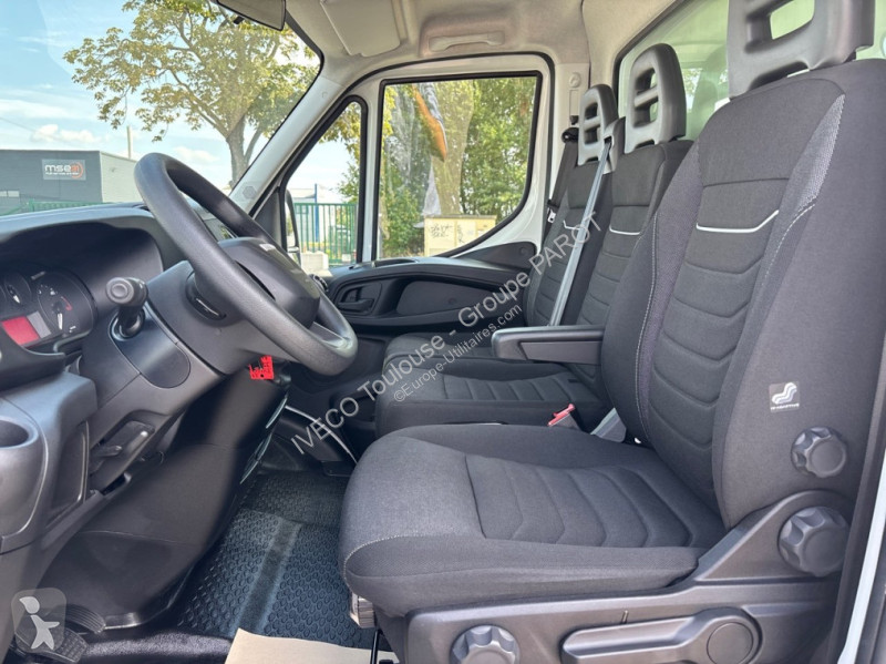 Nyttofordon Iveco 35C16H3.0 empattement 4100