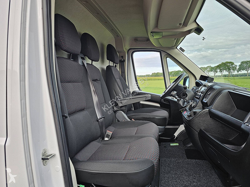 Véhicule utilitaire Peugeot 2.2 BHDI 120 L2H2 PREM