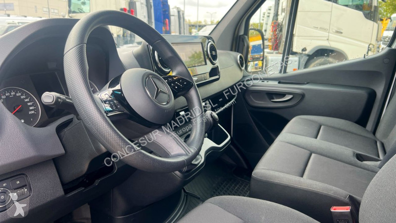 Véhicule utilitaire Mercedes Nuevo Sprinter 311...
