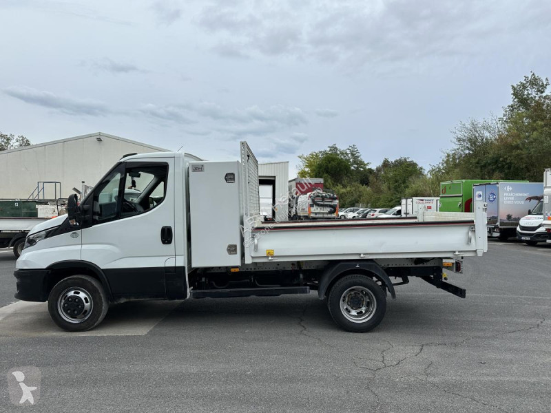 Véhicule utilitaire Iveco 35C16 3.0L DAILY...