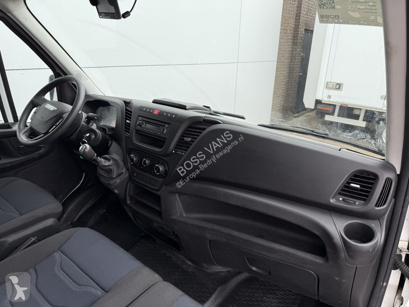 Véhicule utilitaire Iveco 35S16 2.3 Bakwagen...