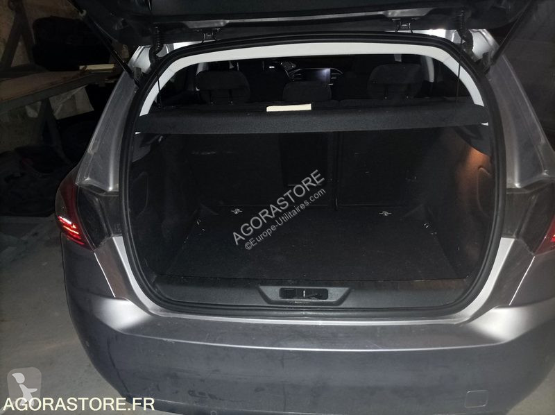 Véhicule utilitaire Peugeot 308