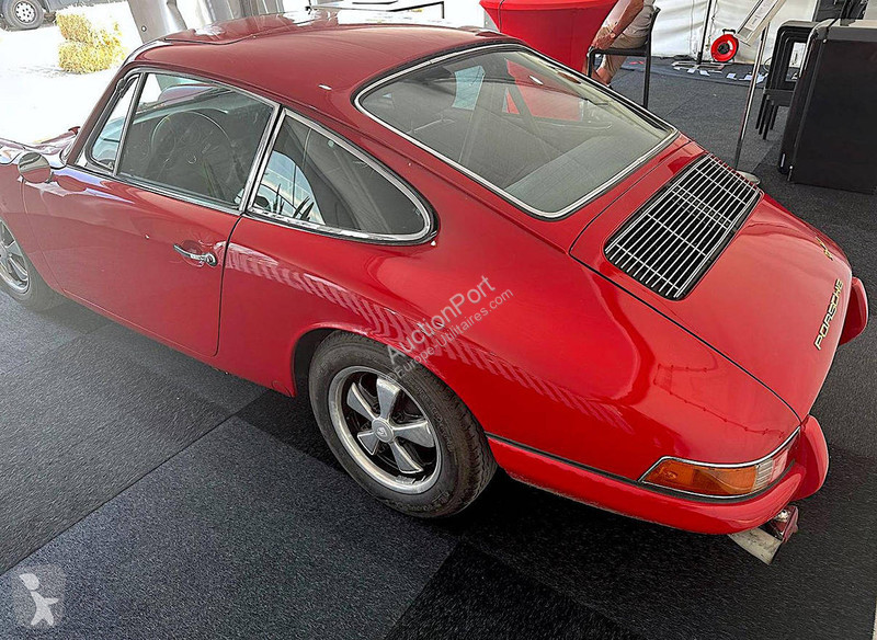 Véhicule utilitaire Porsche 2.0