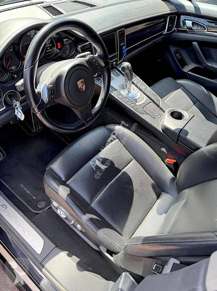 Véhicule utilitaire Porsche 3.0 V6 Diesel