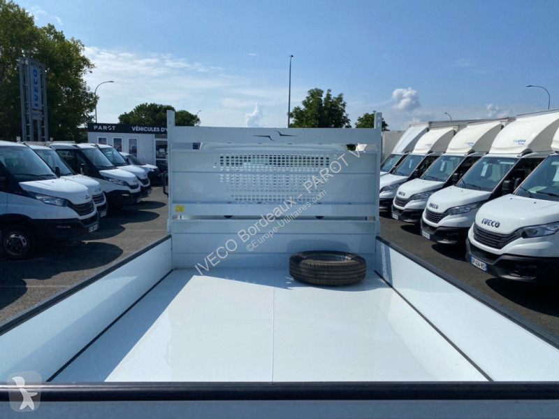 Furgoneta Iveco 35C16H3.0 Empattement 4100