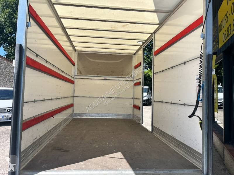 Véhicule utilitaire Iveco