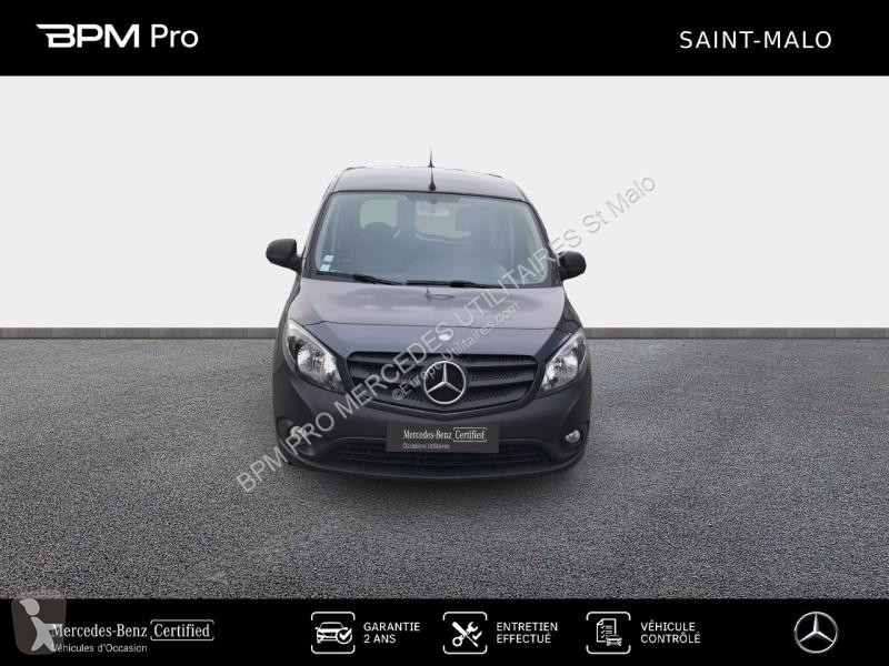 Véhicule utilitaire Mercedes 109 CDI Compact...
