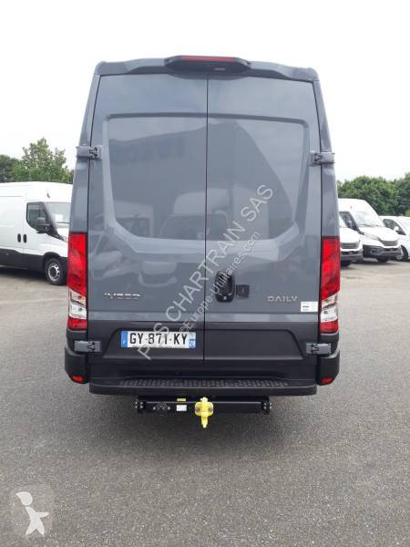 Furgoneta Iveco