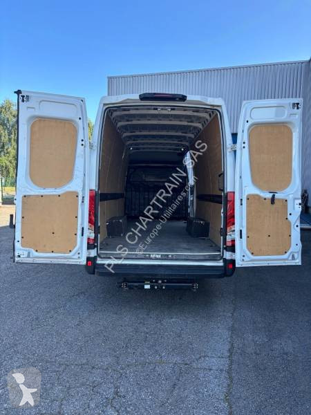 Furgoneta Iveco