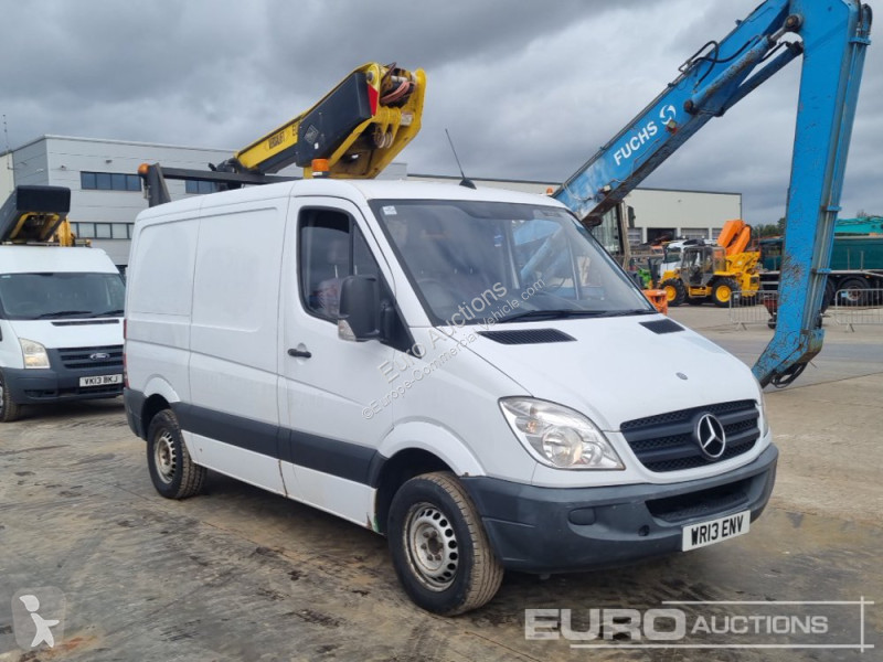 Véhicule utilitaire Mercedes