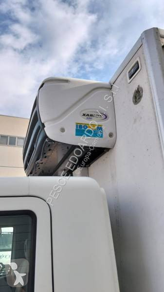 Véhicule utilitaire Nissan