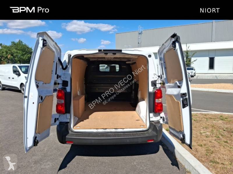 Véhicule utilitaire Toyota