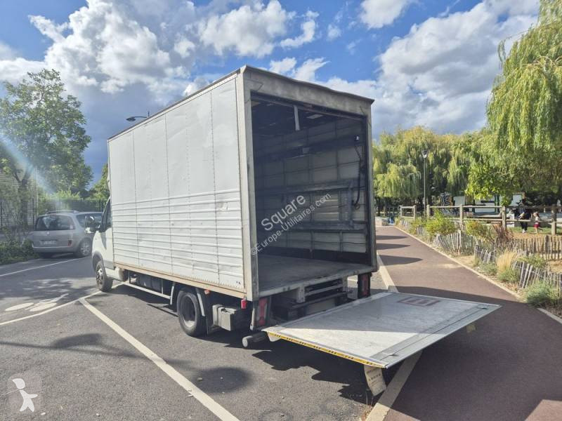 Véhicule utilitaire Iveco