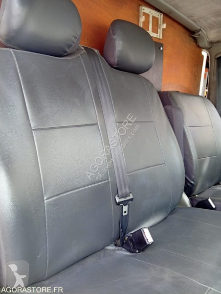 Véhicule utilitaire Renault TRAFIC