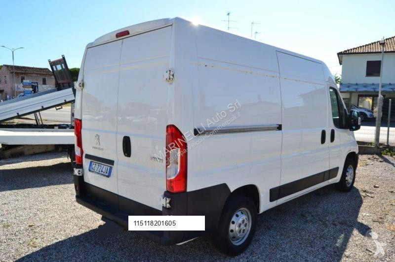 Nyttofordon Peugeot 335 2.0 BlueHDi 130CV L2 H2