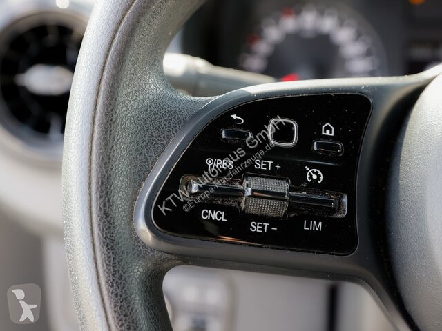 Užitkové vozidlo Mercedes 317...