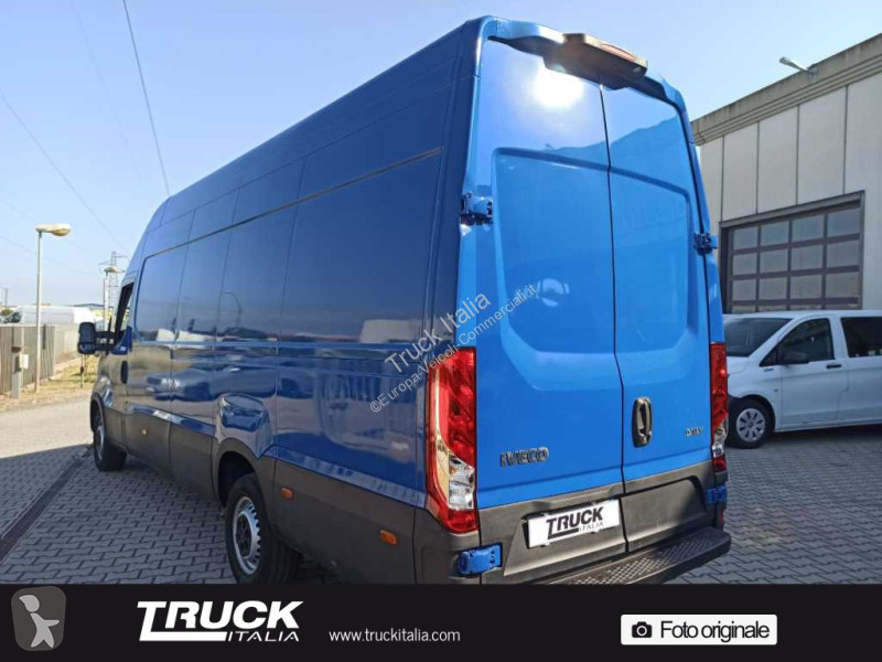 Autoutilitară Iveco V