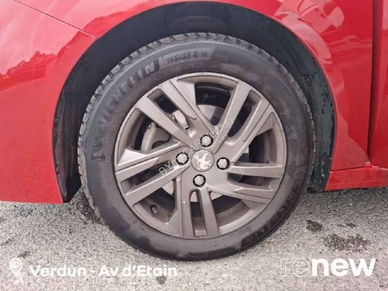 Véhicule utilitaire Peugeot 208 PureTech 100...