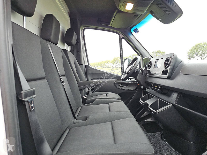 Autoutilitară Mercedes 317 ac automaat EURO6