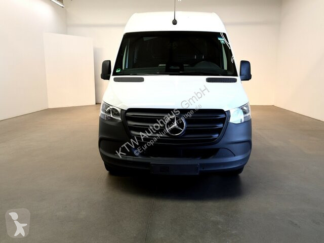 Veículo utilitário Mercedes 317...