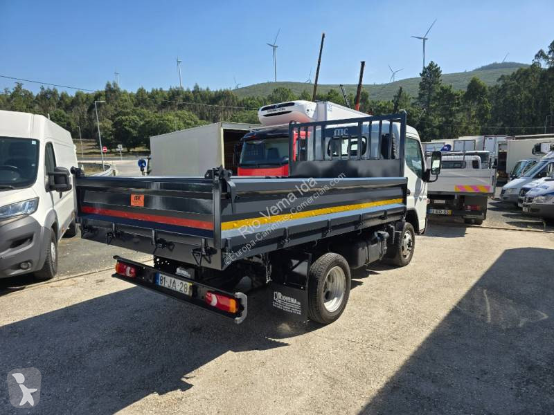 Mitsubishi Fuso  Transporter
