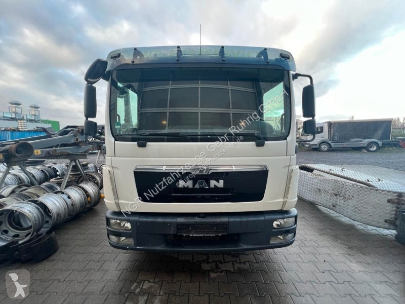 Nyttofordon MAN 8.180 4X2 offene Pritsche