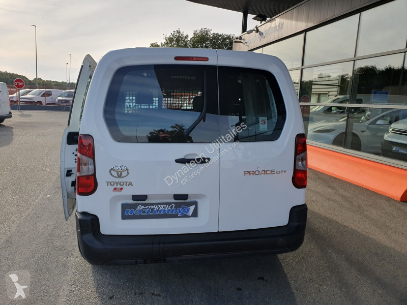 عربة نفعية Toyota CITY LONG 100 D-4D CABINE...