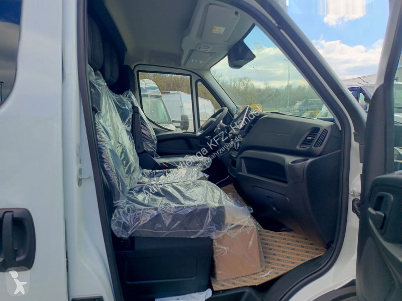 عربة نفعية Iveco