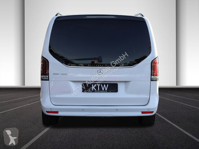 Véhicule utilitaire Mercedes EQV 300...