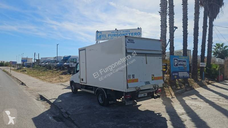 Furgoneta Iveco