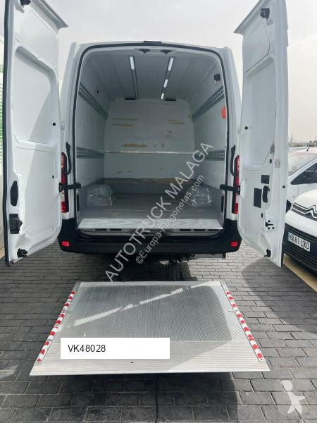 Furgoneta Renault MASTER CARGA CON PLATAFORMA...