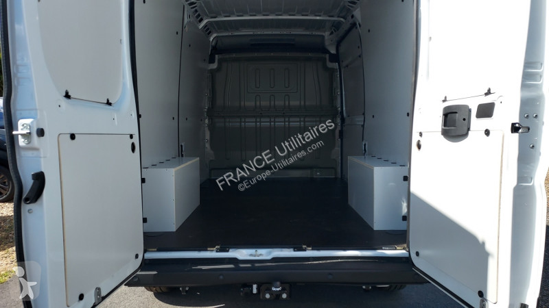 Véhicule utilitaire Peugeot BOXER FG L2H2 3.5...