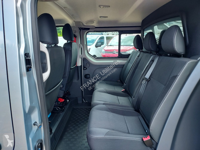 Véhicule utilitaire Renault TRAFIC III FG BVA...