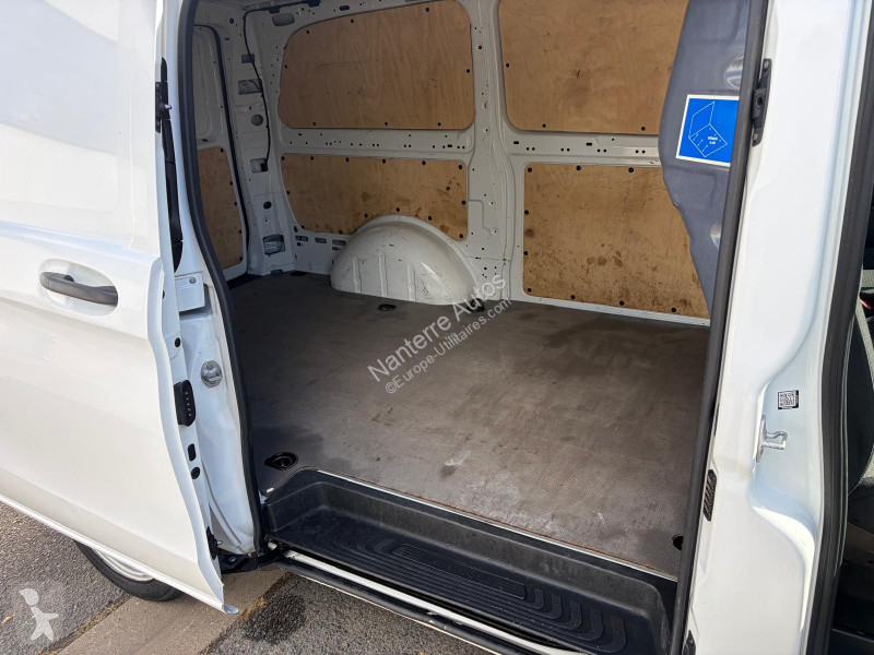 عربة نفعية Mercedes VITO FG 17500 HT 114 CDI...