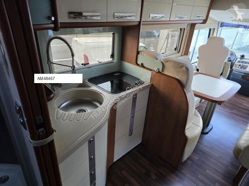 Véhicule utilitaire Carthago LINER DE LUXE 82 Q