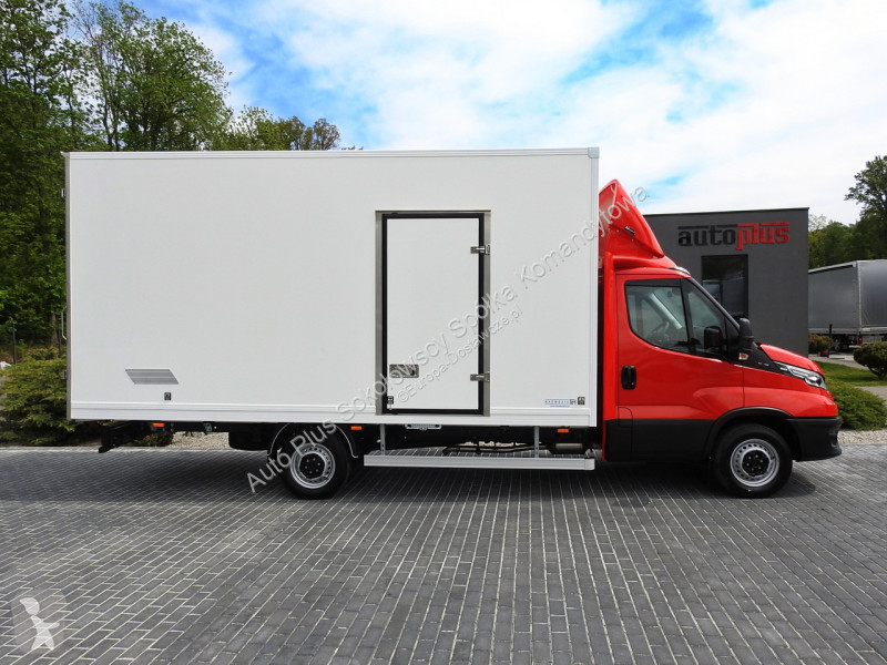 Samochód dostawczy Iveco 35S18 DAILY