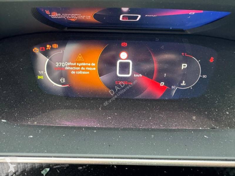 عربة نفعية Peugeot