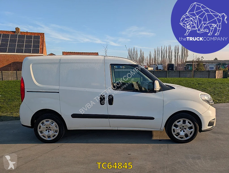 Samochód dostawczy Fiat 1.4i PETROL / CNG Doblò