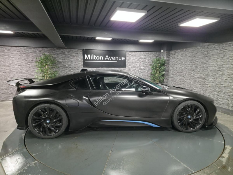Samochód dostawczy BMW i8 Coupé Pure Impulse...
