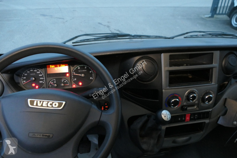 Iveco Daily 35 S11 C30C AUTOMATIK KAMERA Regale...
