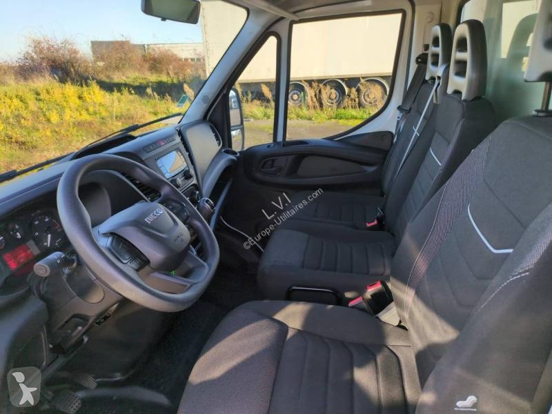 Véhicule utilitaire Iveco CCb 35C16H3.0...