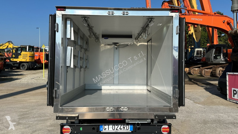 Furgoneta Toyota Hilux 4X4 Comfort Frigo