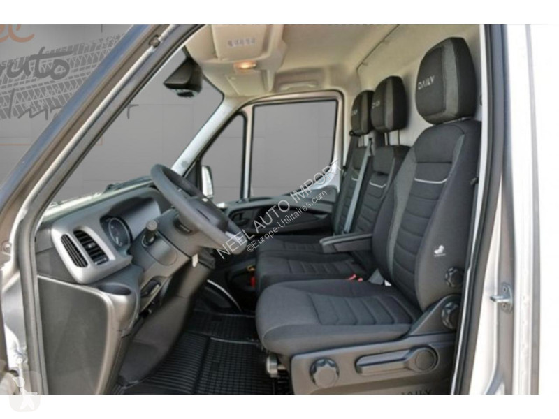 Véhicule utilitaire Iveco DAILY L4H2 BOITE AUTO...