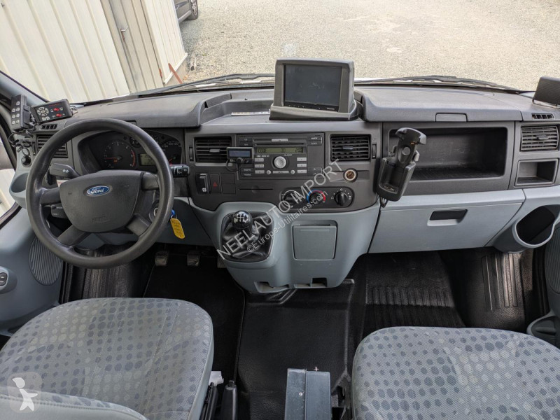 Véhicule utilitaire Ford TRANSIT 330 2.2 TDCI...