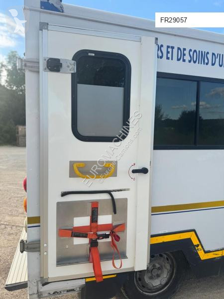 عربة نفعية Renault TRAFIC BOX TYPE C 2016