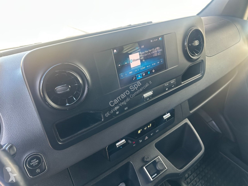 عربة نفعية Mercedes II 316 E6 2013