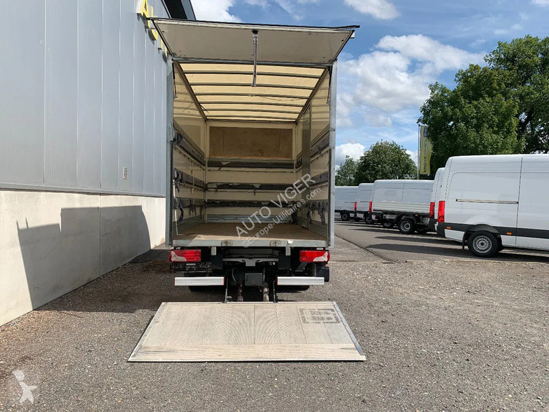 Varevogn Mercedes 514 *Wegrijhulp...